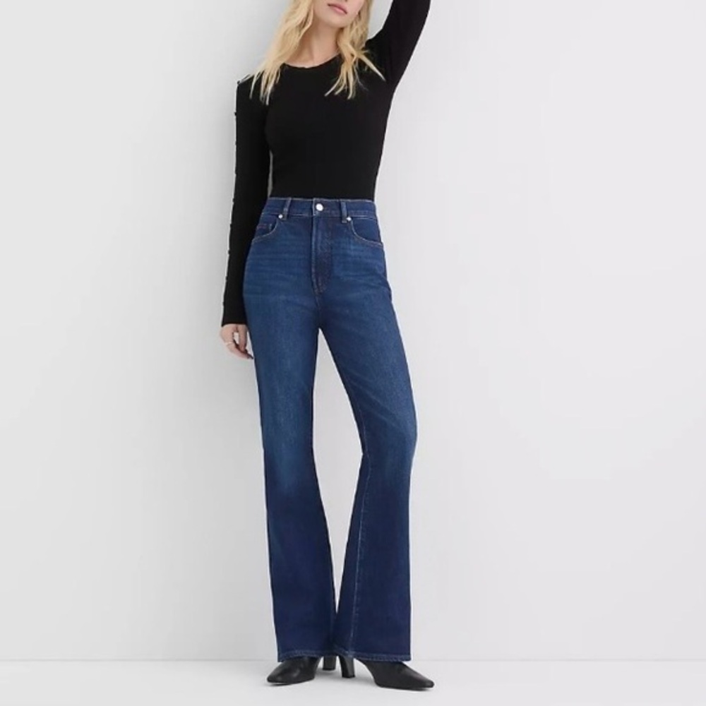 Loft Rivete Petite High Rise Slim Flare Jeans in Muse Wash Size 28P